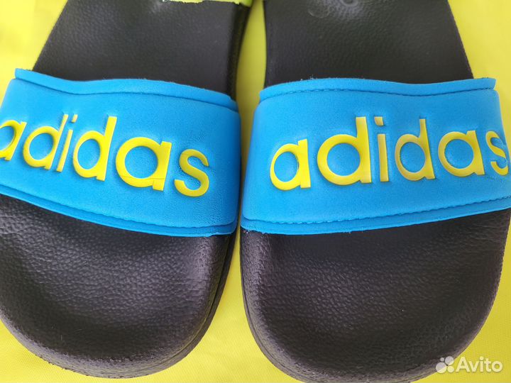 Сандалии adidas 33