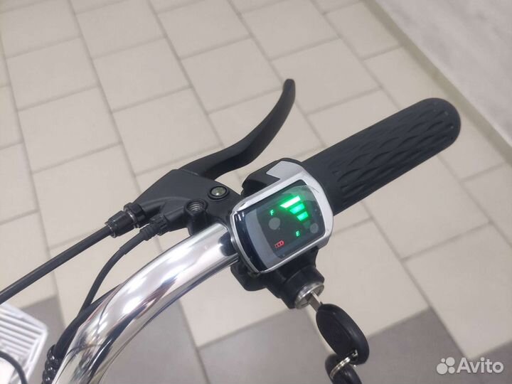 Электро велосипед трех колесный новый