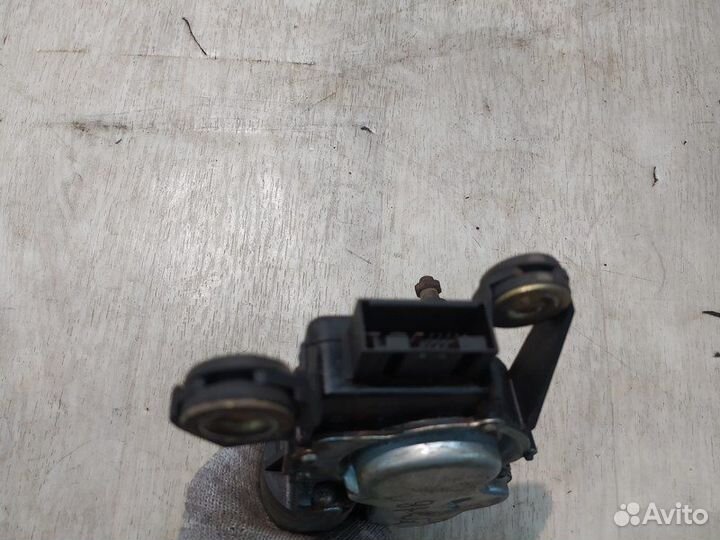 Моторчик стеклоочистителя задний BMW X5 E53