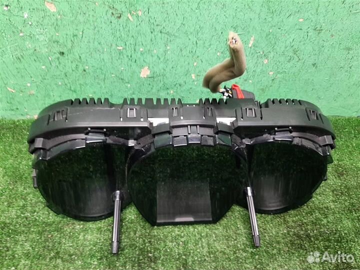 Приборная панель Suzuki Grand Vitara 2012