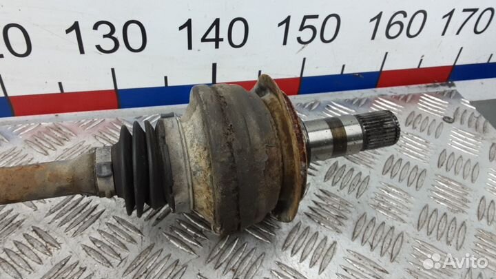 Полуось задняя (приводной вал, шрус) Mercedes-Benz