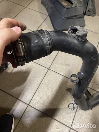 Патрубок турбины volkswagen touareg