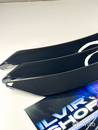 Накладки ручек дверей черный глянец LADA Vesta