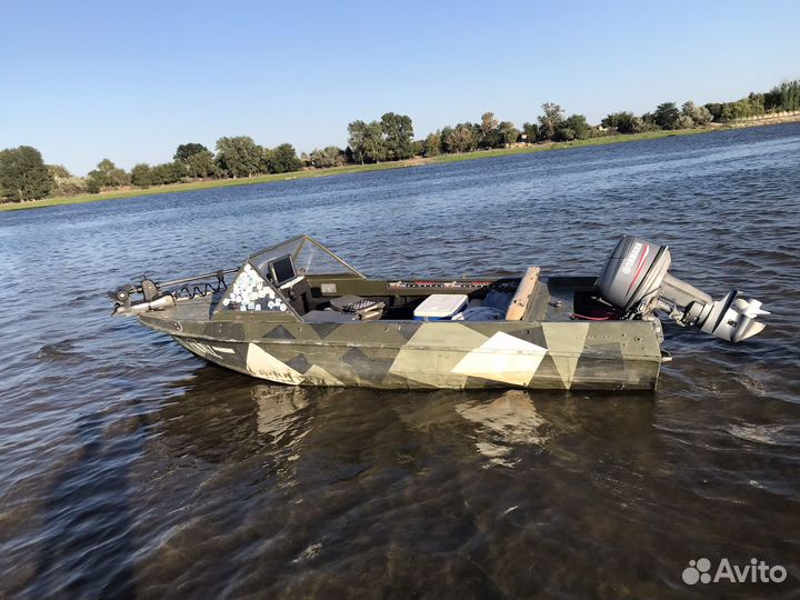 Лодка Крым М с мотором yamaha 30 2т