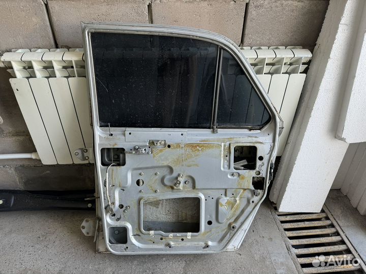 Дверь волга 31105 3102