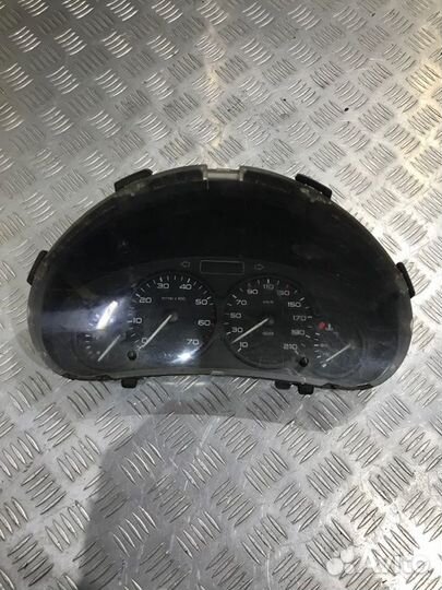 Панель приборов Peugeot Partner M59