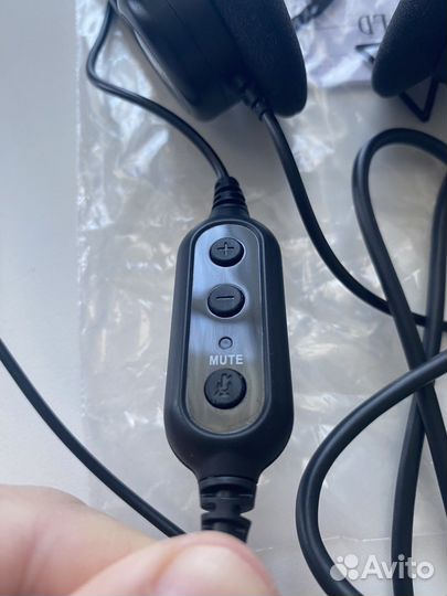 Наушники logitech