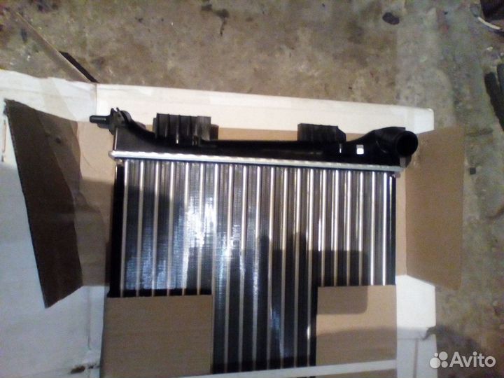 Радиатор Хендай Солярис ат,мт