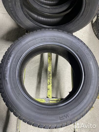 Nokian Tyres WR G2 215/60 R16
