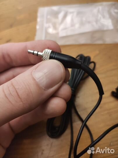 Петлички Sennheiser ME 2