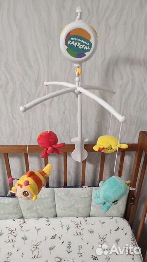 Музыкальный мобиль на кроватку