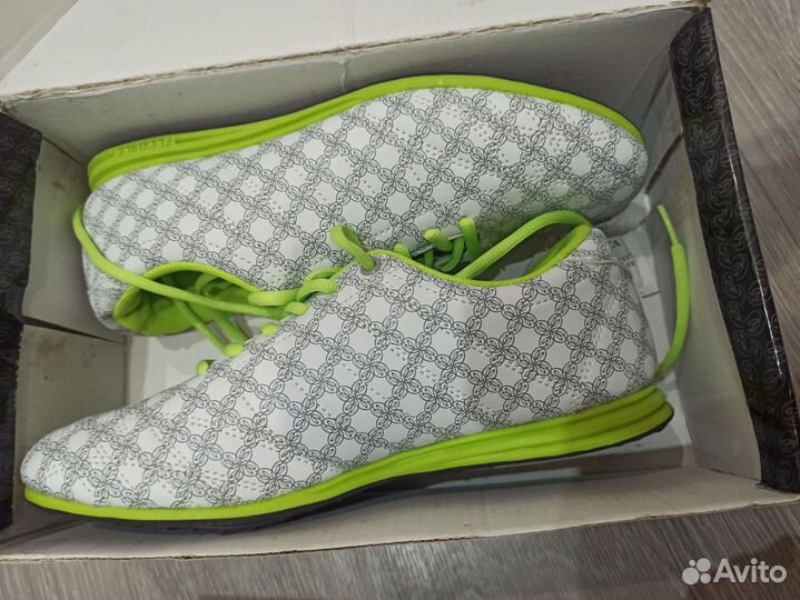 Кроссовки женские новые 39