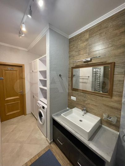 2-к. квартира, 68,6 м², 11/16 эт.