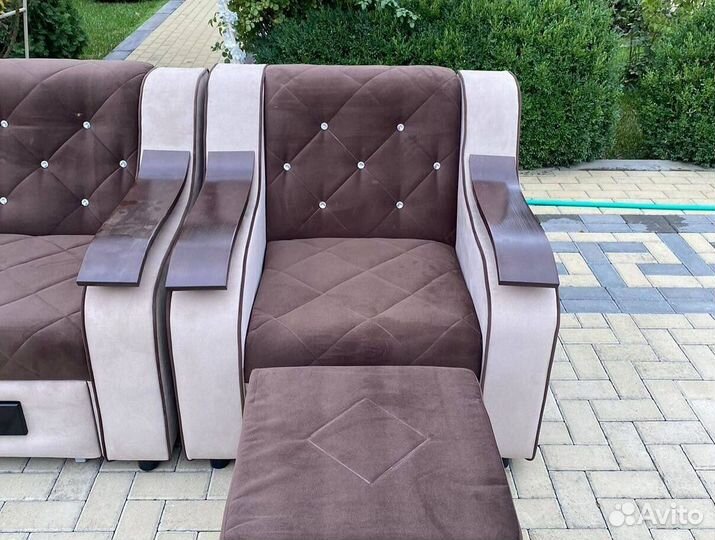 Диван с креслами Новый