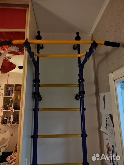 Детская шведская стенка с турником