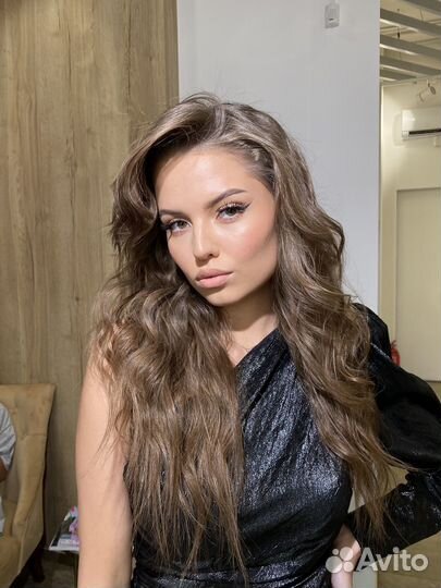 Модель на коммерческий макияж