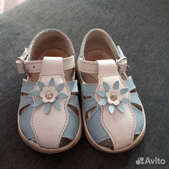 Сандалии для девочки