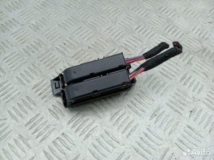 Блок предохранителей Audi A6 C7 2.0 cglc дизель