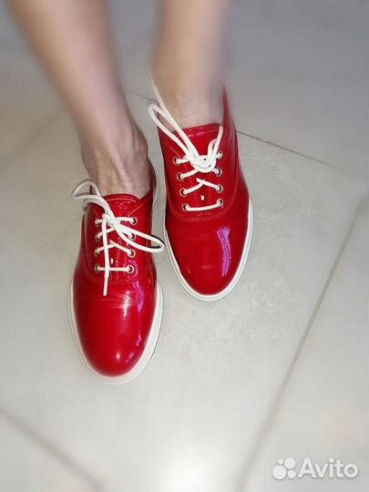 Кеды, кроссовки