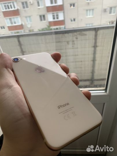 iPhone 8, 64 ГБ