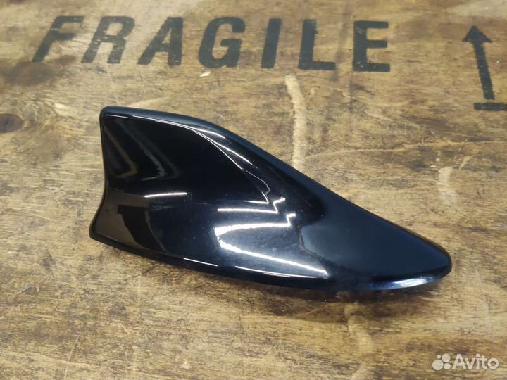 Антенна плавник на крышу Toyota LC200 2016г