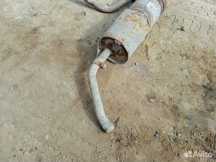 Глушитель задняя часть Toyota Rav4 XA10 2.0 1997