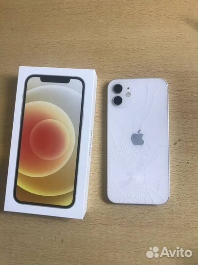 iPhone 12, 64 ГБ