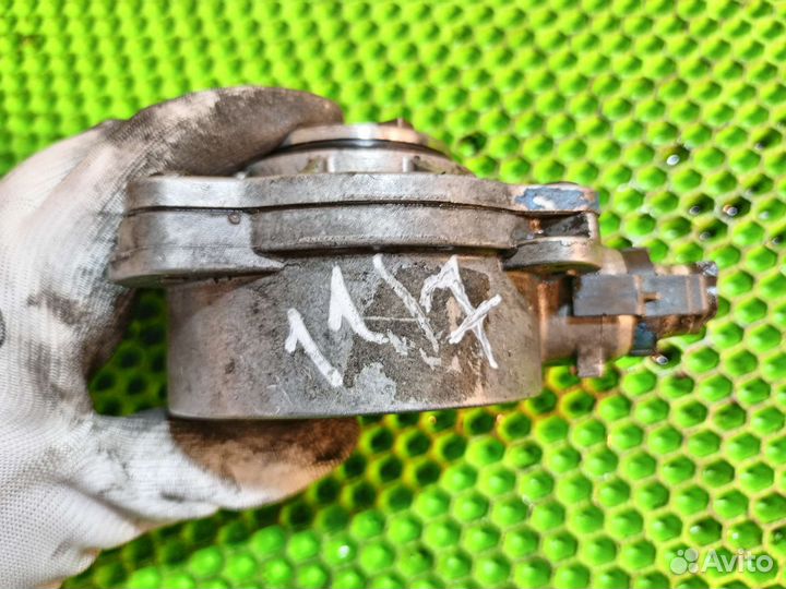 Насос вакуумный Renault Espace