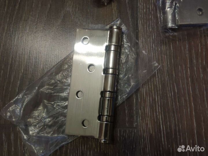 Петли для дверей