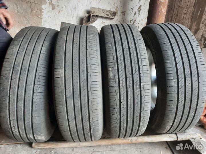 Hankook Dynapro HP2 RA33 225/65 R17