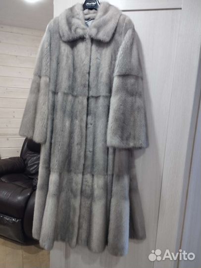 Шуба норковая голубая