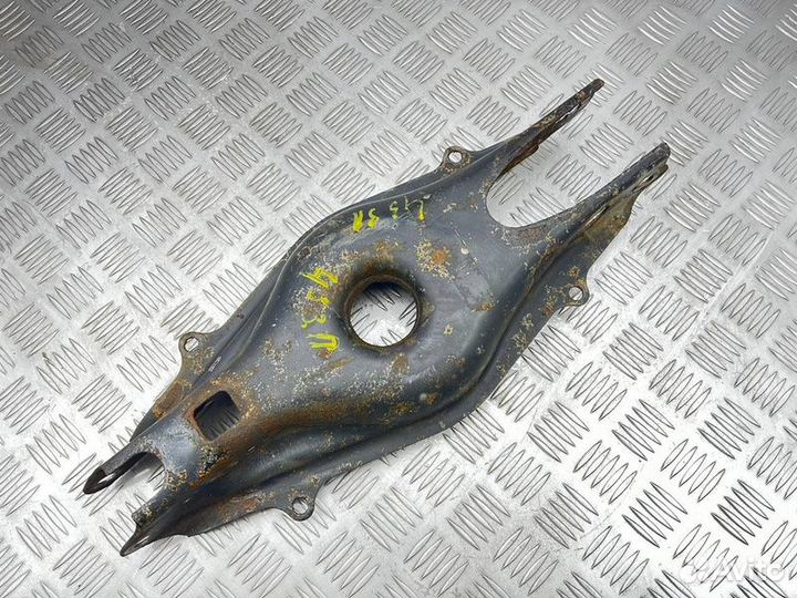 Рычаг подвески задний правый Mercedes-Benz C280