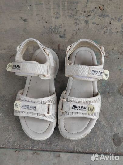 Босоножки женские