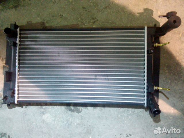 Радиатор на тойота аурис