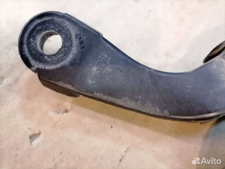 Поводок дворников додж караван 1999