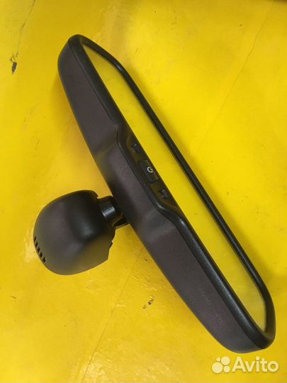 Зеркало заднего вида