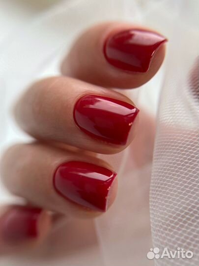 Маникюр и педикюр с покрытием гель лак