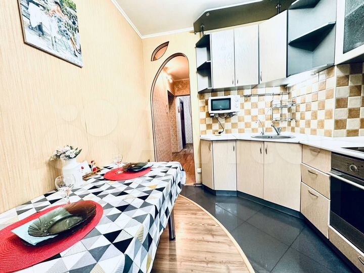 2-к. квартира, 54 м², 1/5 эт.