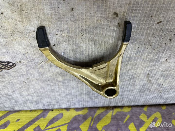 Вилка включения 3 4 передачи МКПП JH3 Логан Сандер