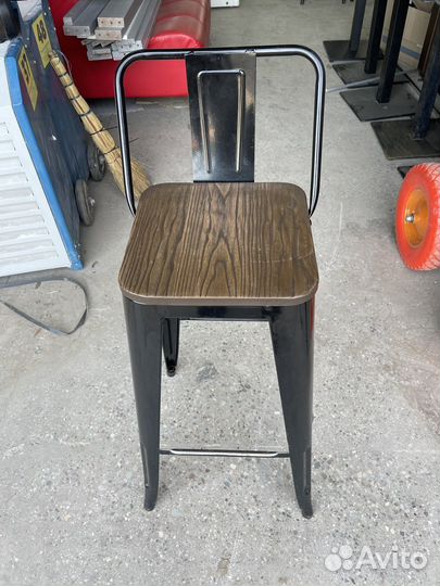 Барный стул