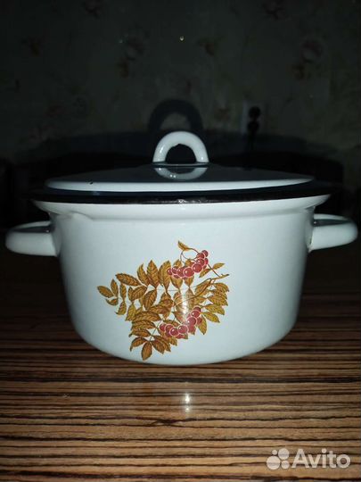 Кастрюля эмалированная 2л