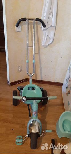 Велосипед с родительской ручкой