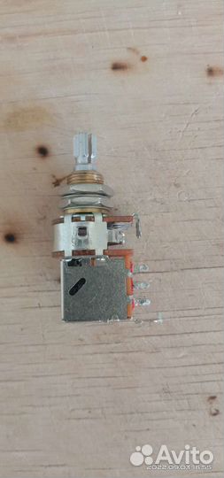 Потенциометр push-pull