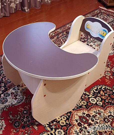 Детский стол и стул