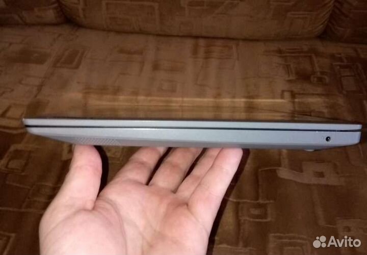 Ноутбук Lenovo