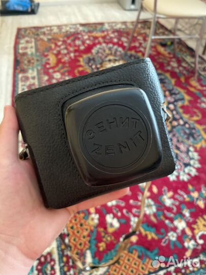 Плёночный фотоаппарат zenith e