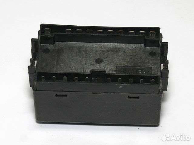 Блок реле Mitsubishi Galant