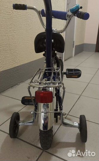 Детский велосипед с родительской ручкой