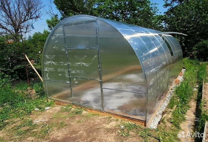 Теплица из поликарбоната