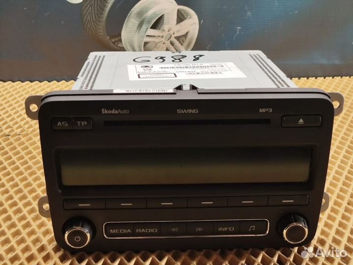 Магнитола Skoda Fabian 2 (5J) 2012г